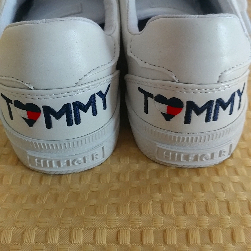 Tommy Hilfiger sneakers. - Picture 5 of 9